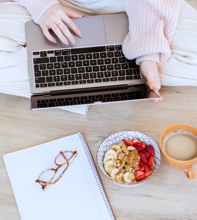 Laptop Breakfast Pink Sweater